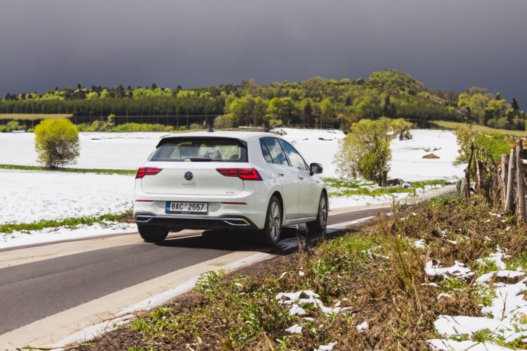 ADAC zveřejnil testy zimních pneumatik pro rok 2024, vítězi jsou Continental a Goodyear