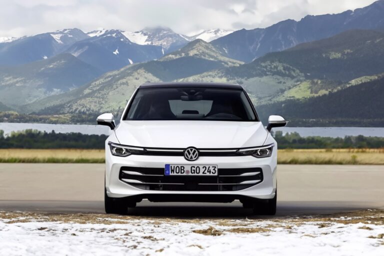 Autobild otestoval brzdnou dráhu 55 zimních pneumatik a vybral kandidáty pro závěrečný test